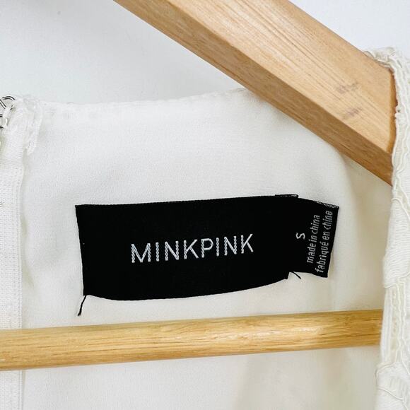 MinkPink White Boho Indie Bell Sleeve Lace Blouse Women's Small - Picture 4 of 4